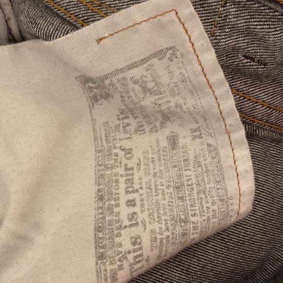 Levi’s Men’s Original 501 Shrink to Fit Distressed Bleached Button Fly Jean W40 - Picture 12 of 14